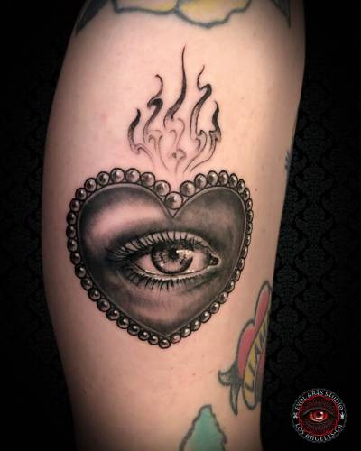 Edwin_Marin_017_Eye_Heart